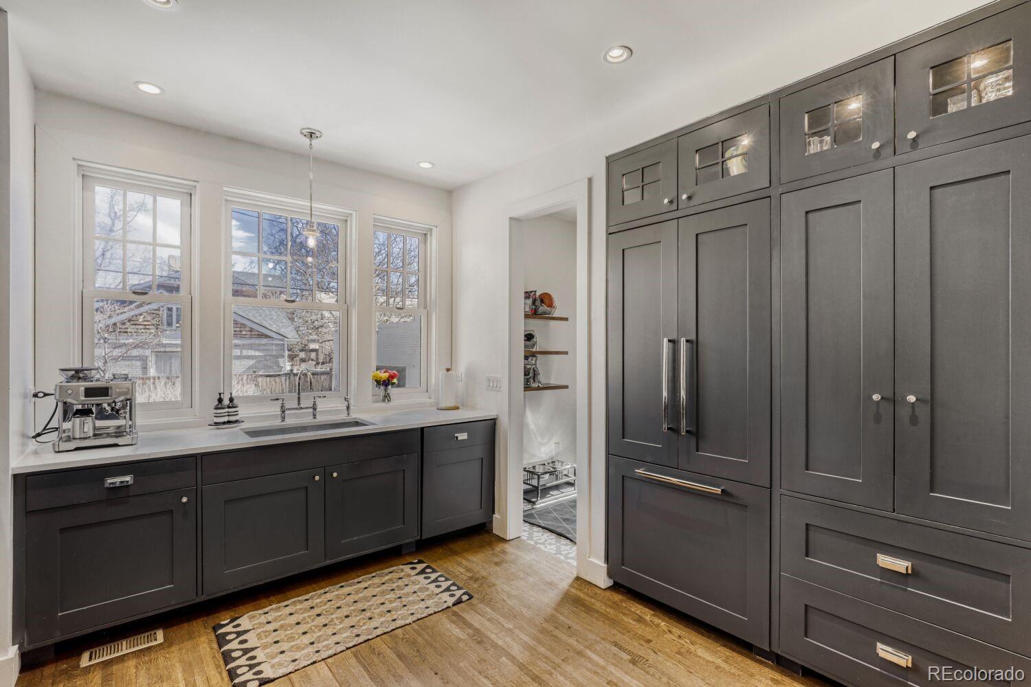 MLS Image #7 for 2260  bellaire street,denver, Colorado
