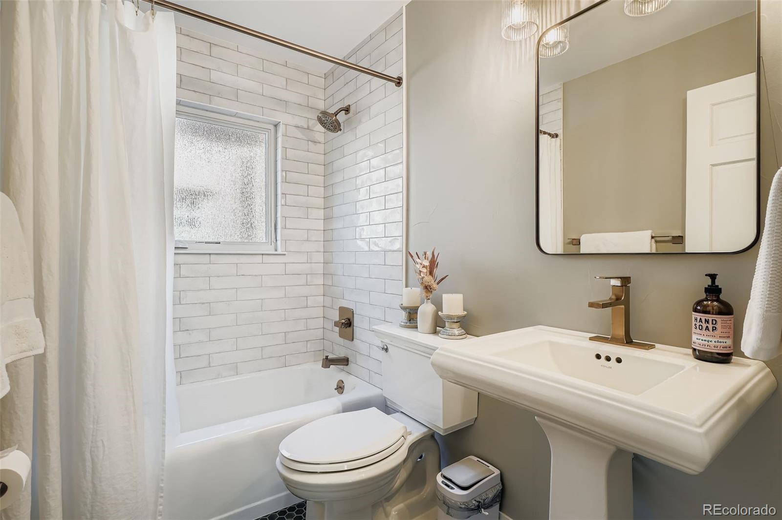 MLS Image #10 for 648 s gaylord street,denver, Colorado