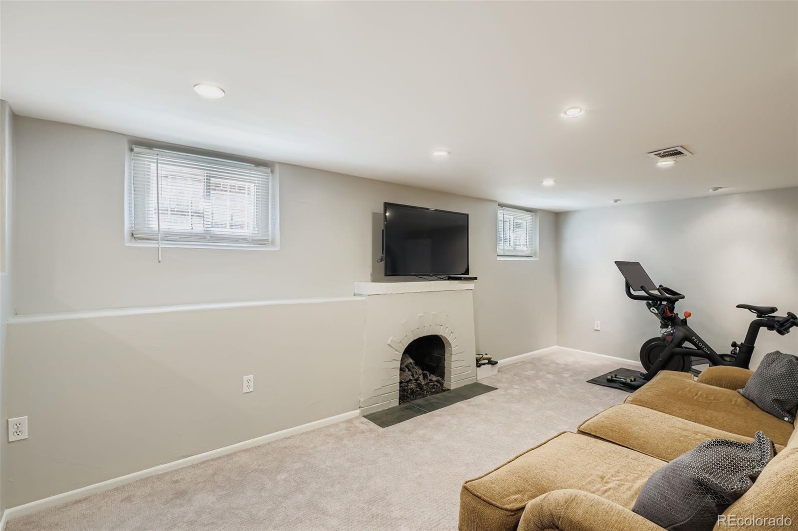 MLS Image #21 for 648 s gaylord street,denver, Colorado