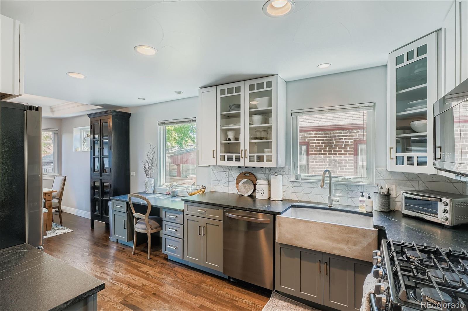 MLS Image #8 for 648 s gaylord street,denver, Colorado