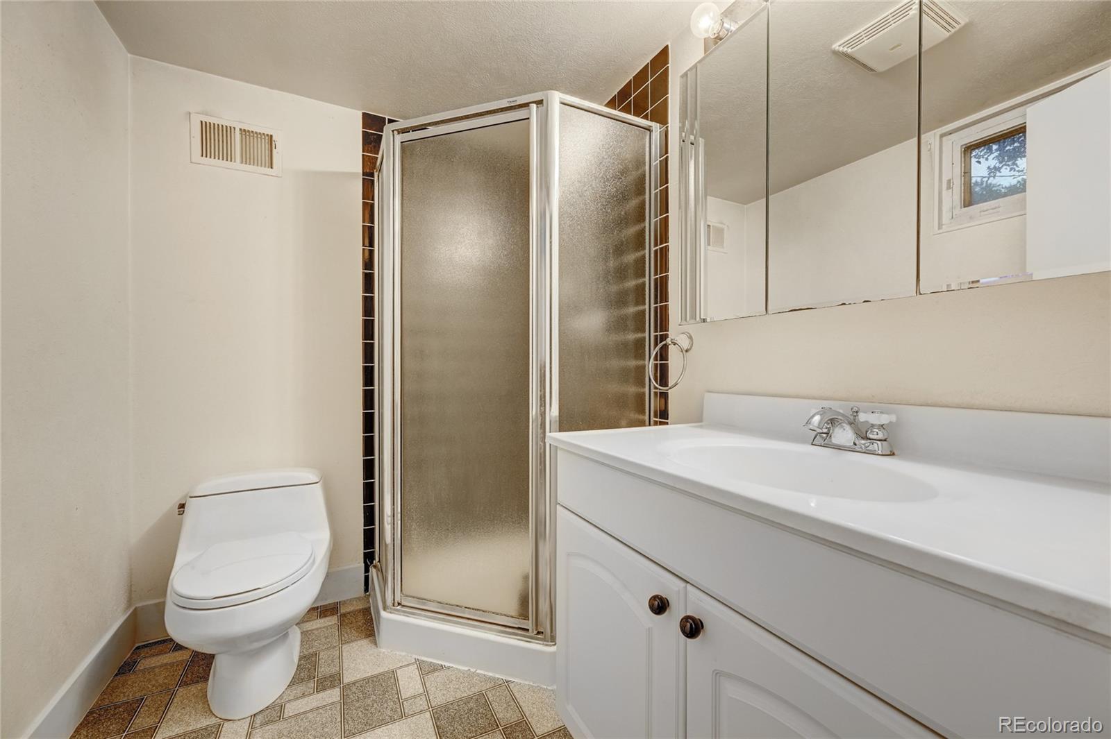 MLS Image #17 for 1168 s madison street,denver, Colorado