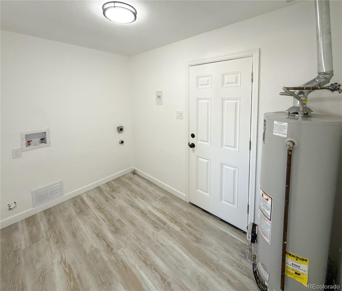 MLS Image #15 for 1840 w arkansas avenue,denver, Colorado