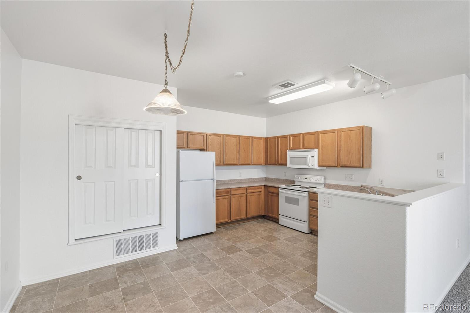 MLS Image #11 for 3252 e 103rd drive,thornton, Colorado