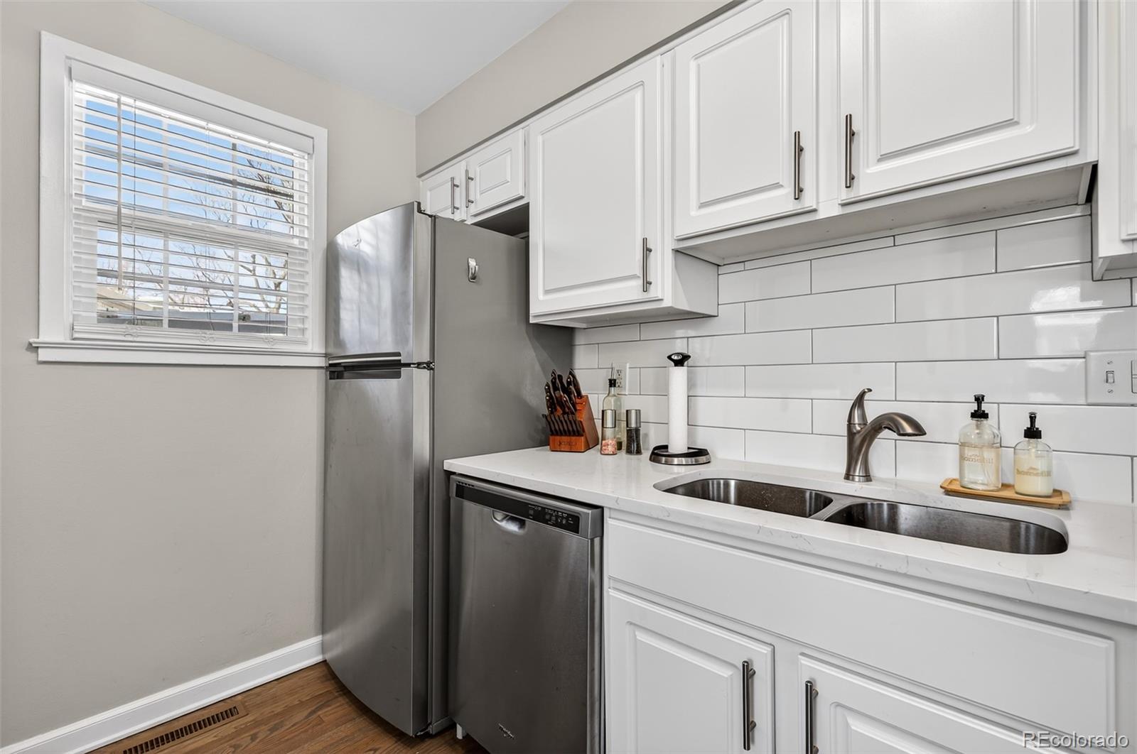 MLS Image #13 for 1267  locust street,denver, Colorado