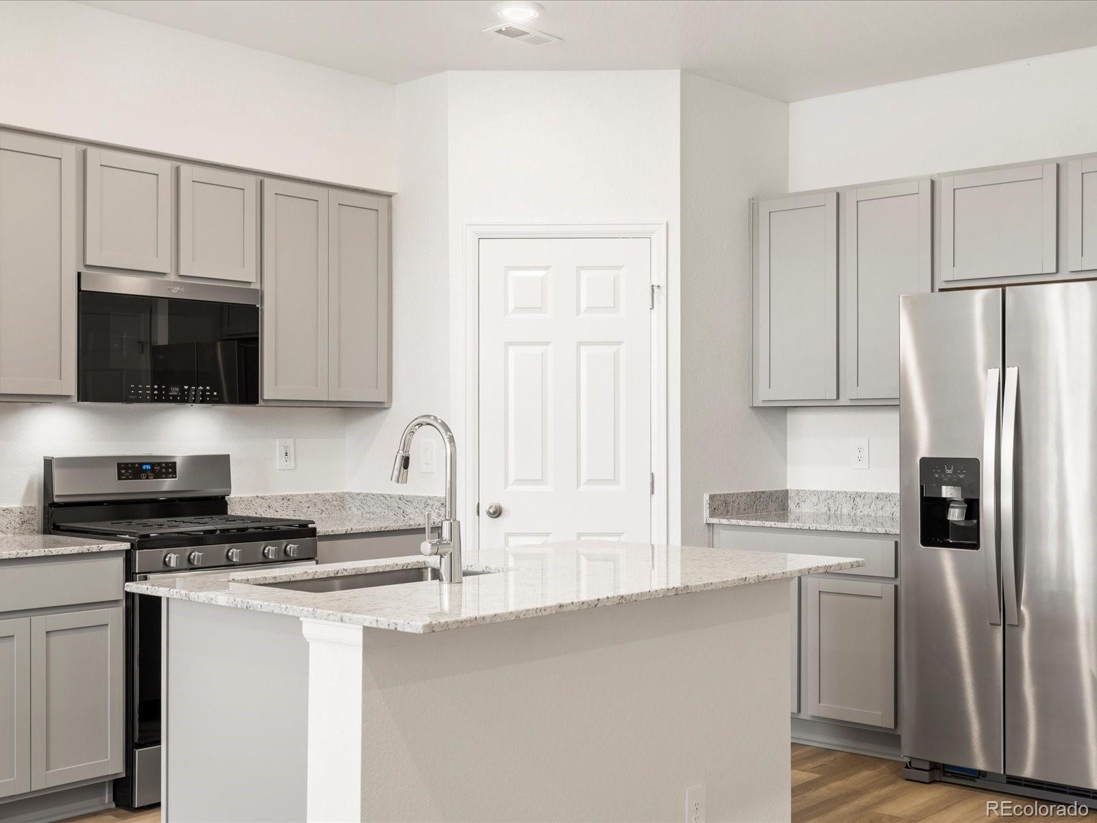 MLS Image #4 for 1620  riverplace drive,windsor, Colorado