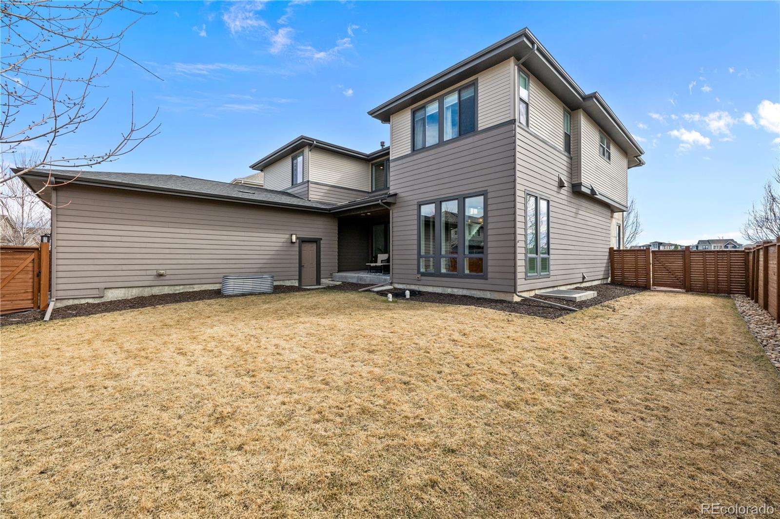 MLS Image #14 for 8659 e 54th avenue,denver, Colorado