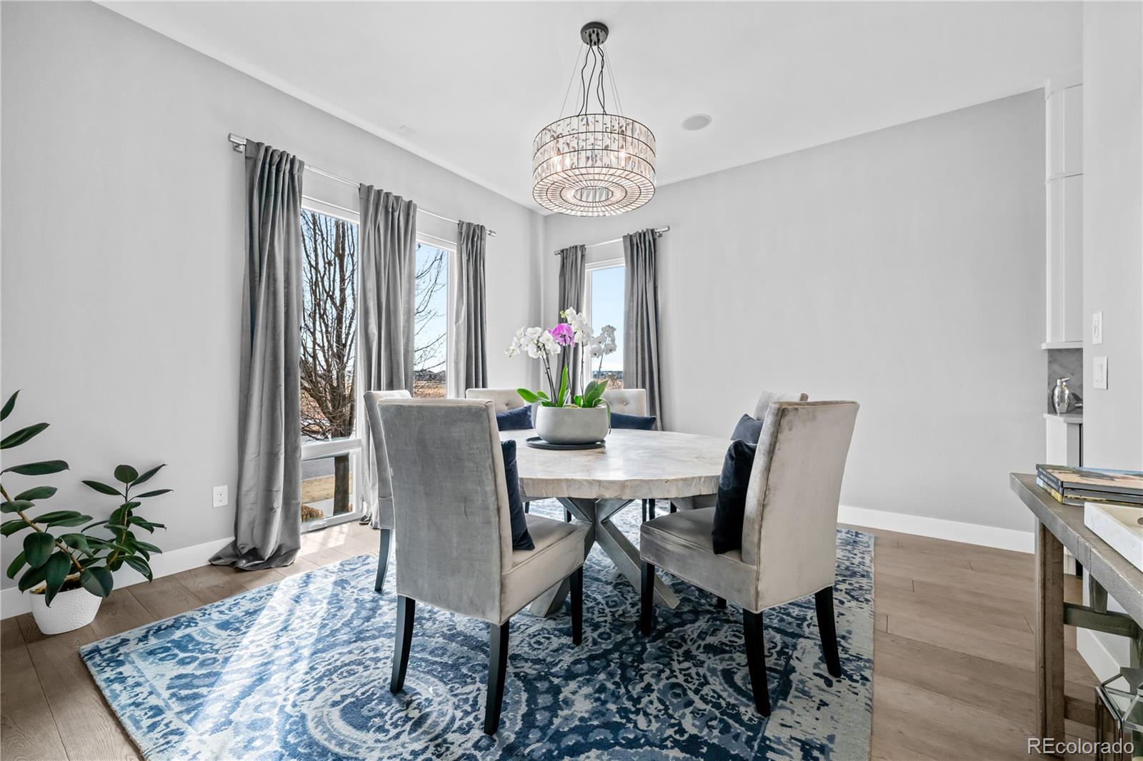 MLS Image #16 for 8659 e 54th avenue,denver, Colorado
