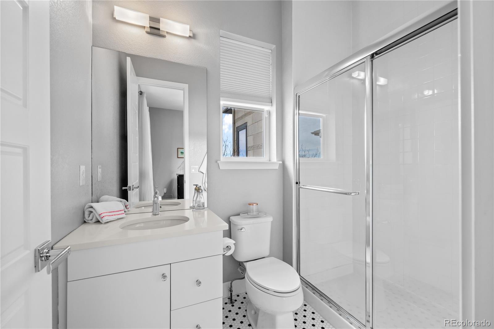 MLS Image #21 for 8659 e 54th avenue,denver, Colorado