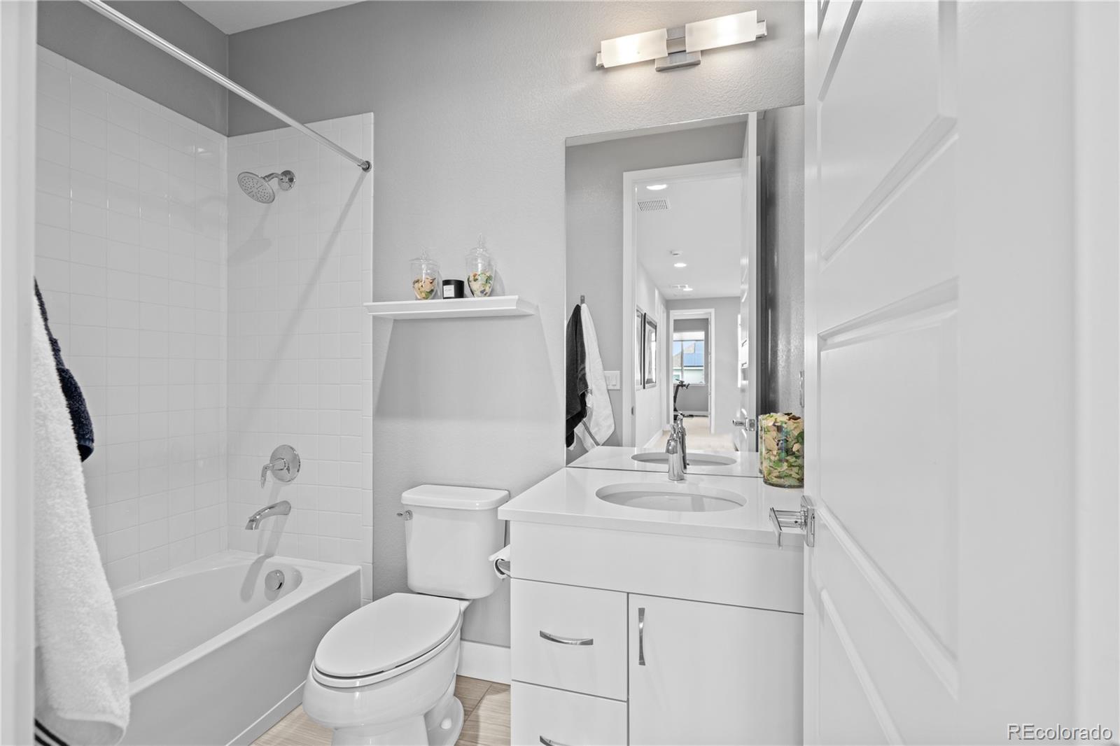 MLS Image #30 for 8659 e 54th avenue,denver, Colorado