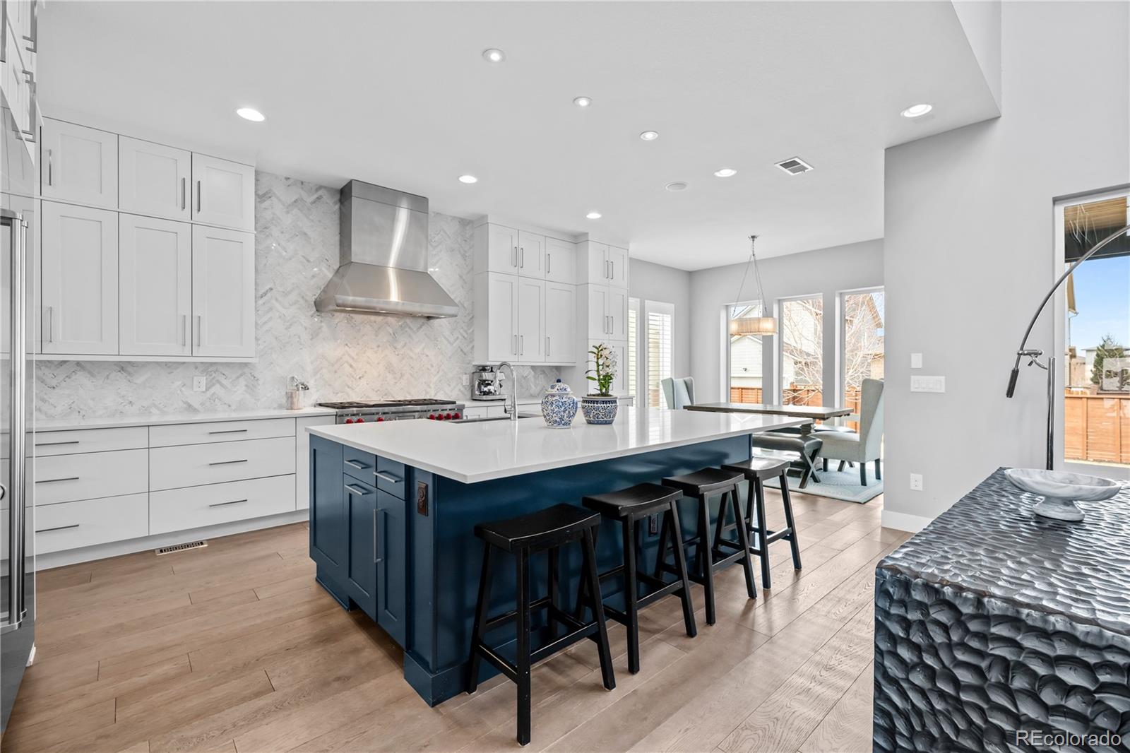 MLS Image #7 for 8659 e 54th avenue,denver, Colorado