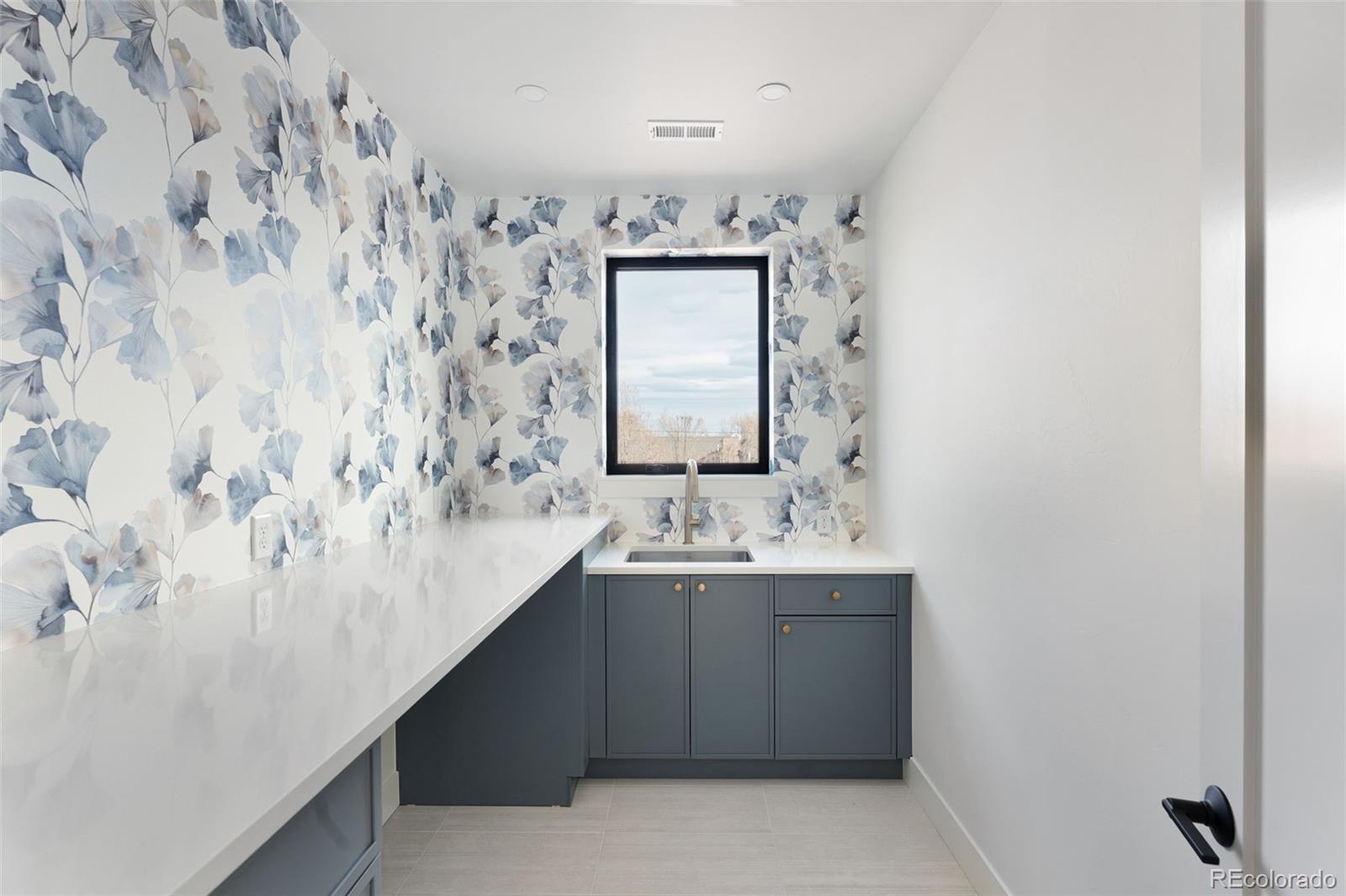 MLS Image #30 for 3310 s clermont street,denver, Colorado