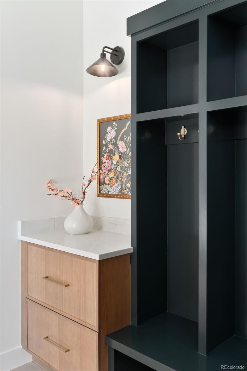 MLS Image #38 for 3310 s clermont street,denver, Colorado