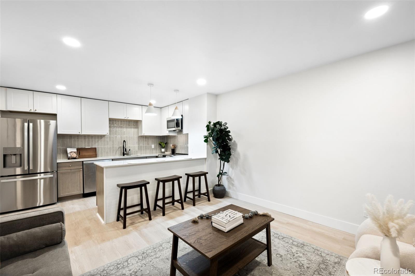 MLS Image #12 for 830 n sherman street 306,denver, Colorado