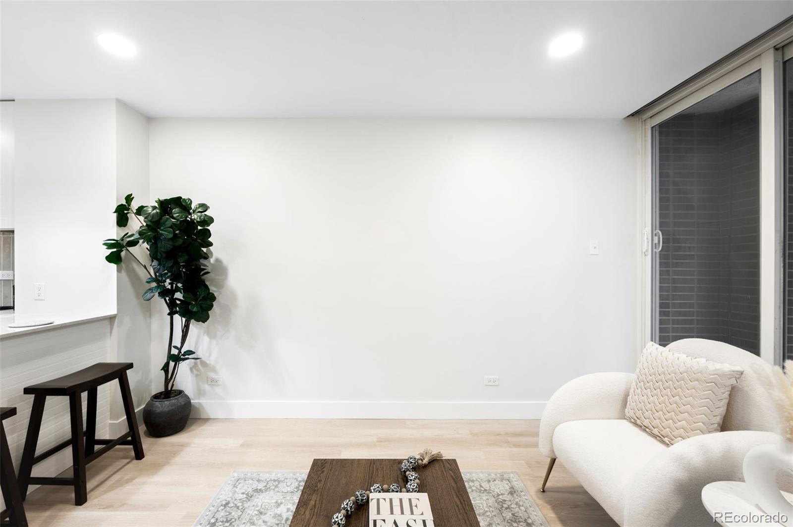 MLS Image #14 for 830 n sherman street 306,denver, Colorado