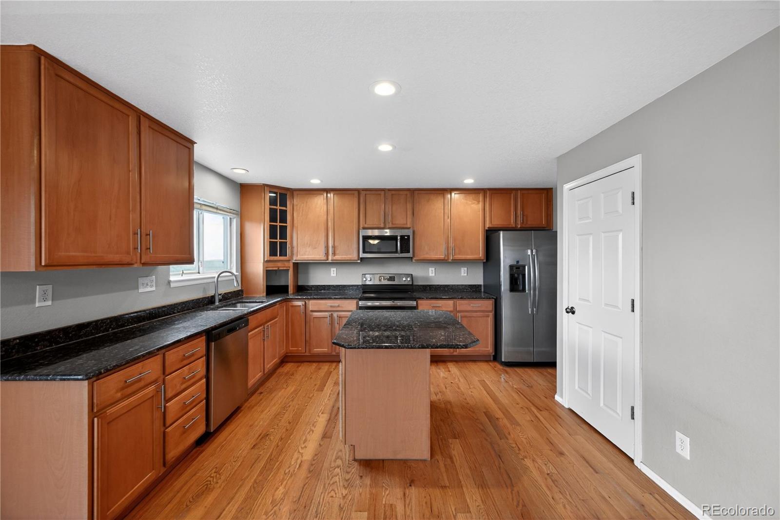 MLS Image #11 for 23291 e orchard place,aurora, Colorado