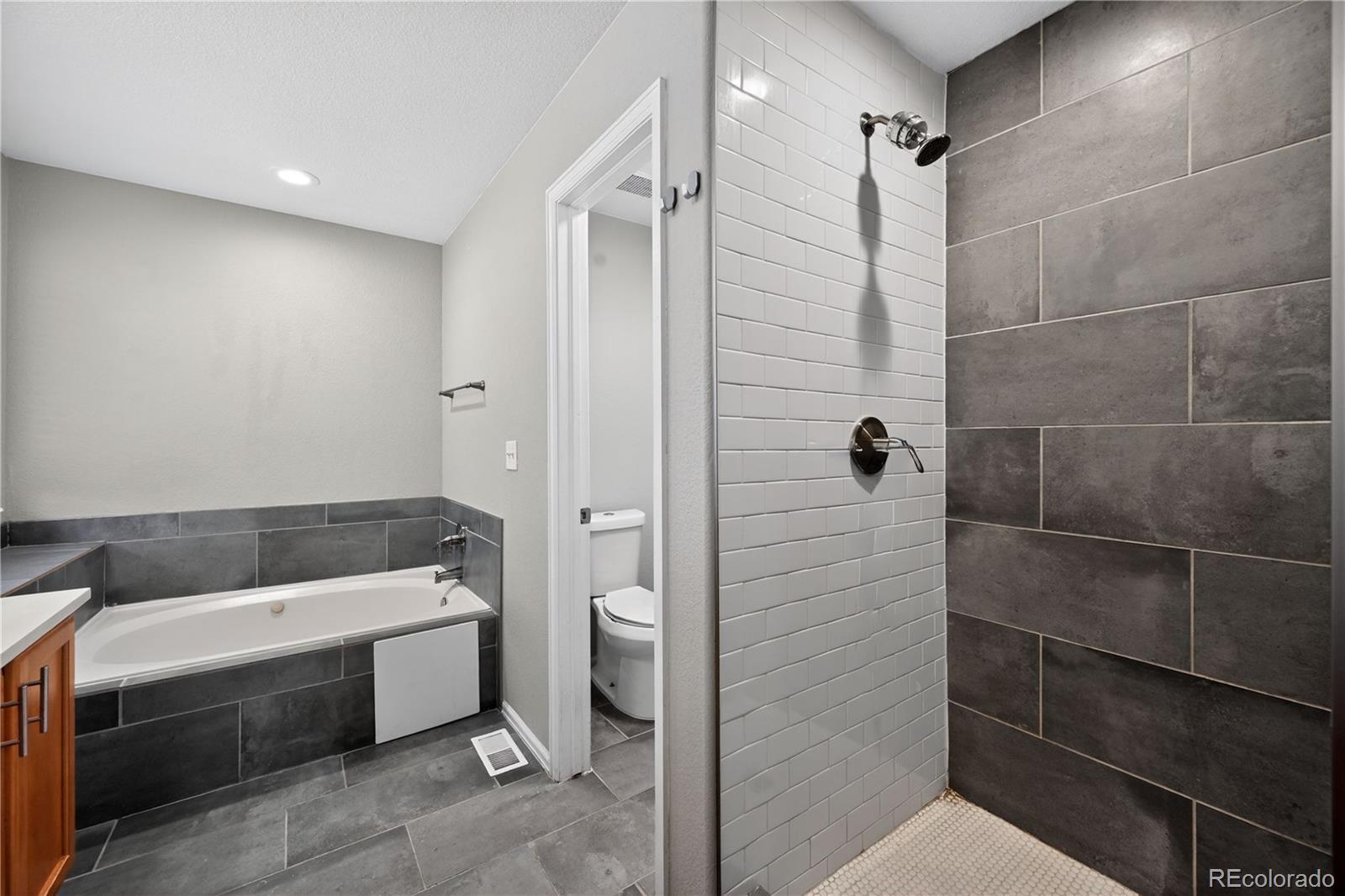 MLS Image #27 for 23291 e orchard place,aurora, Colorado