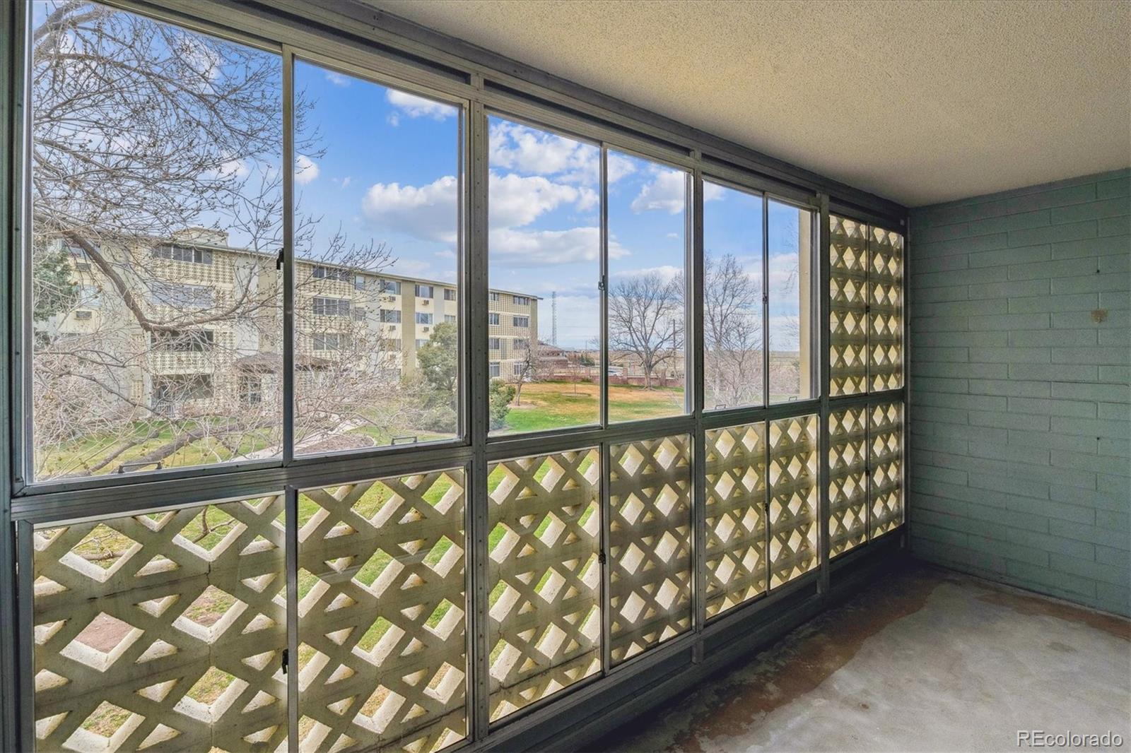 MLS Image #12 for 585 s alton way,denver, Colorado