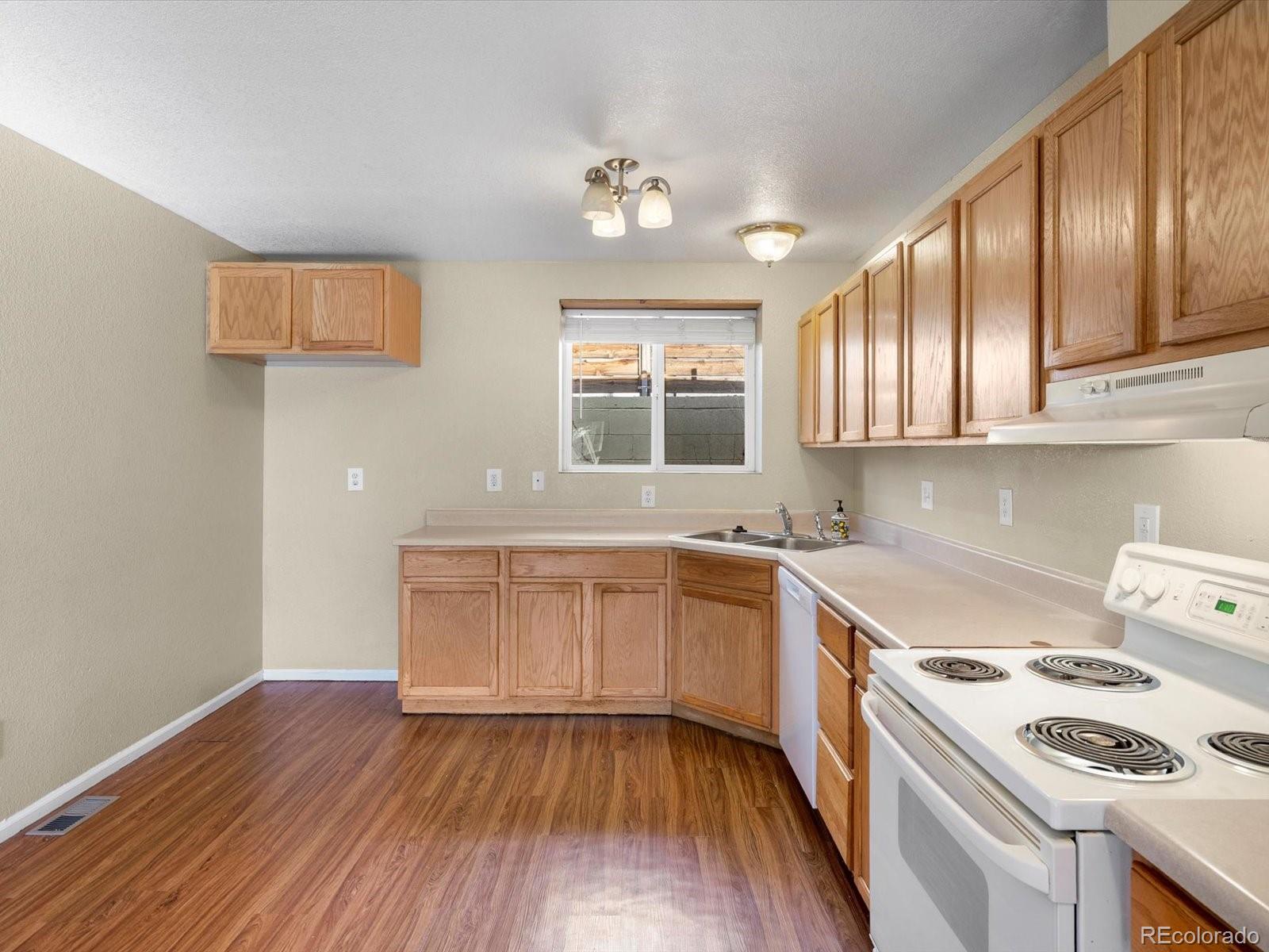 MLS Image #7 for 1247  raleigh street,denver, Colorado
