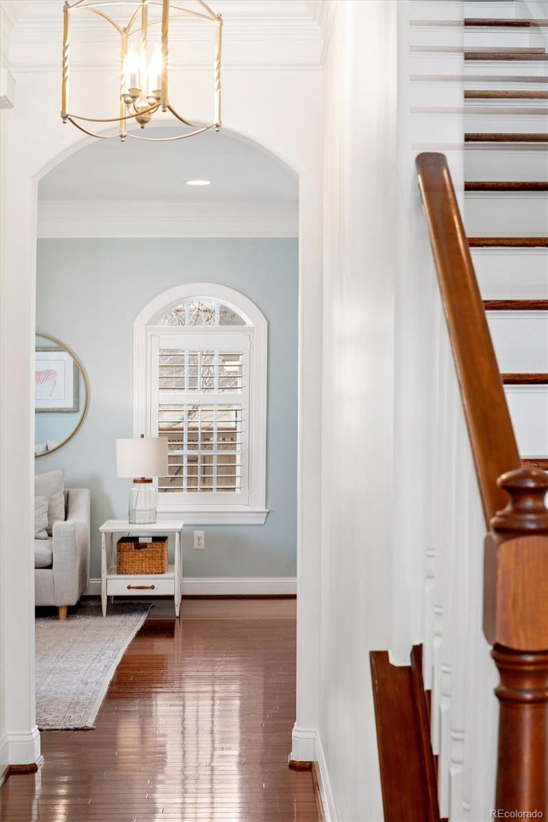 MLS Image #8 for 9221 e 33rd avenue,denver, Colorado