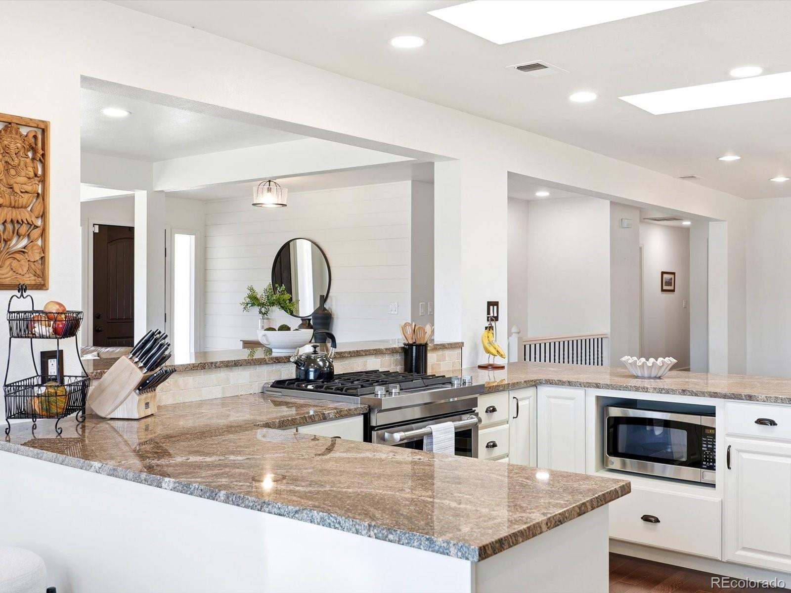 MLS Image #12 for 2410  urban street,lakewood, Colorado