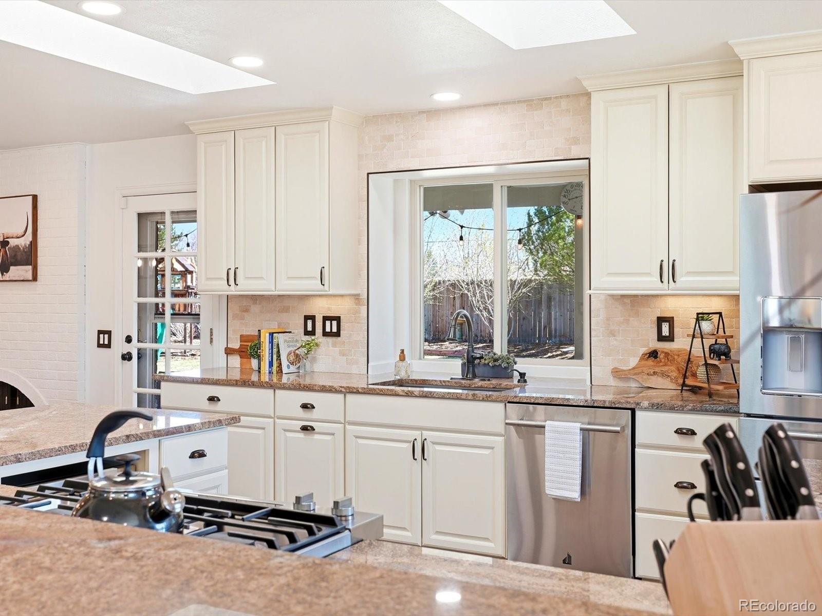 MLS Image #13 for 2410  urban street,lakewood, Colorado
