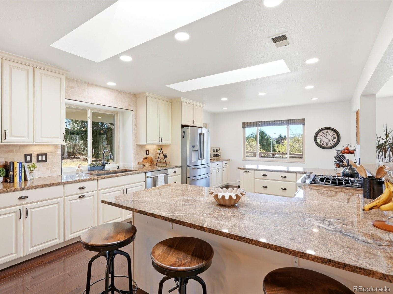 MLS Image #14 for 2410  urban street,lakewood, Colorado