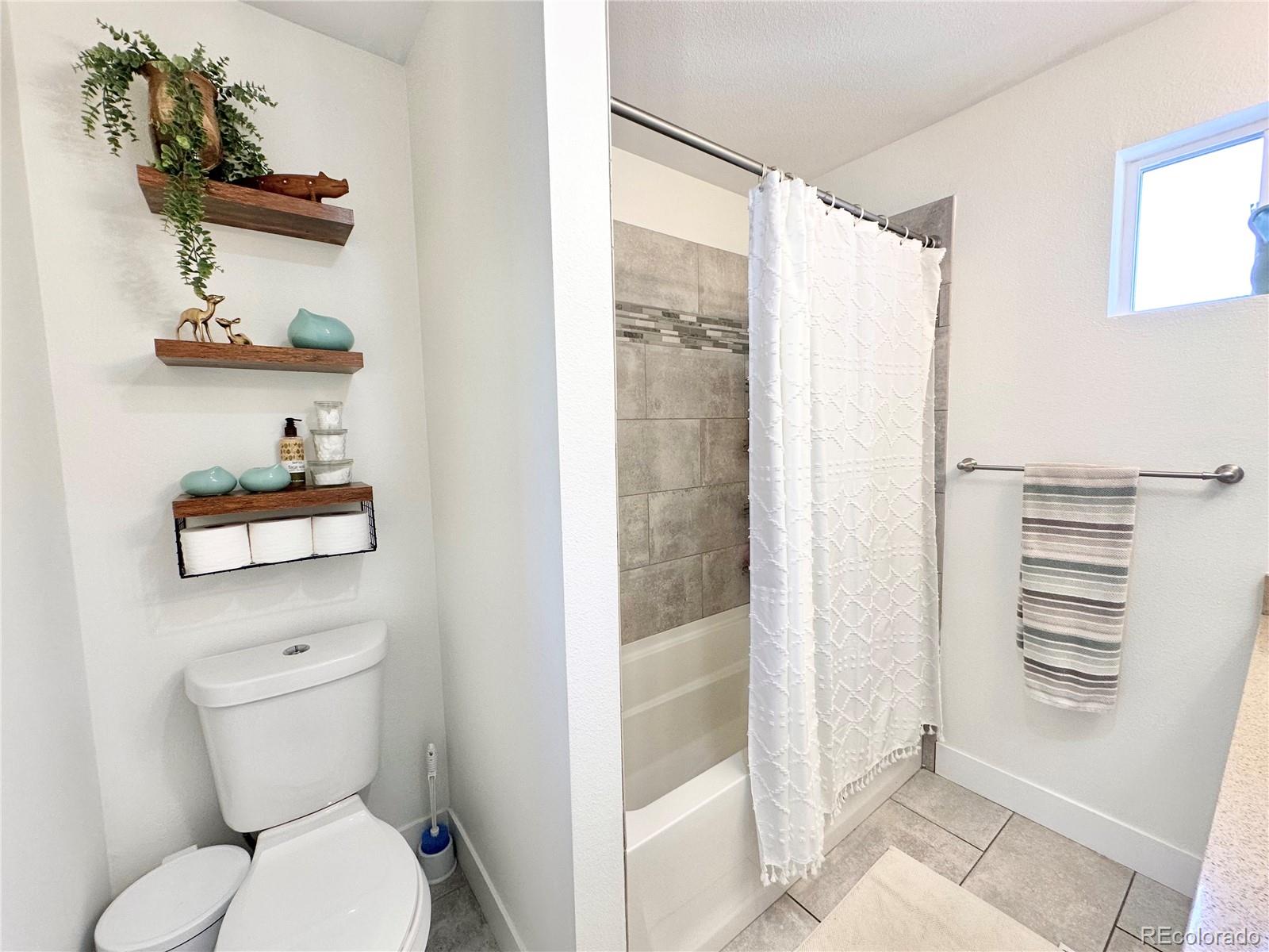 MLS Image #24 for 2874 s bannock street,englewood, Colorado