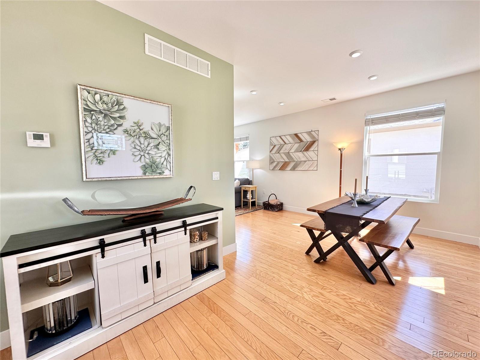 MLS Image #4 for 2874 s bannock street,englewood, Colorado