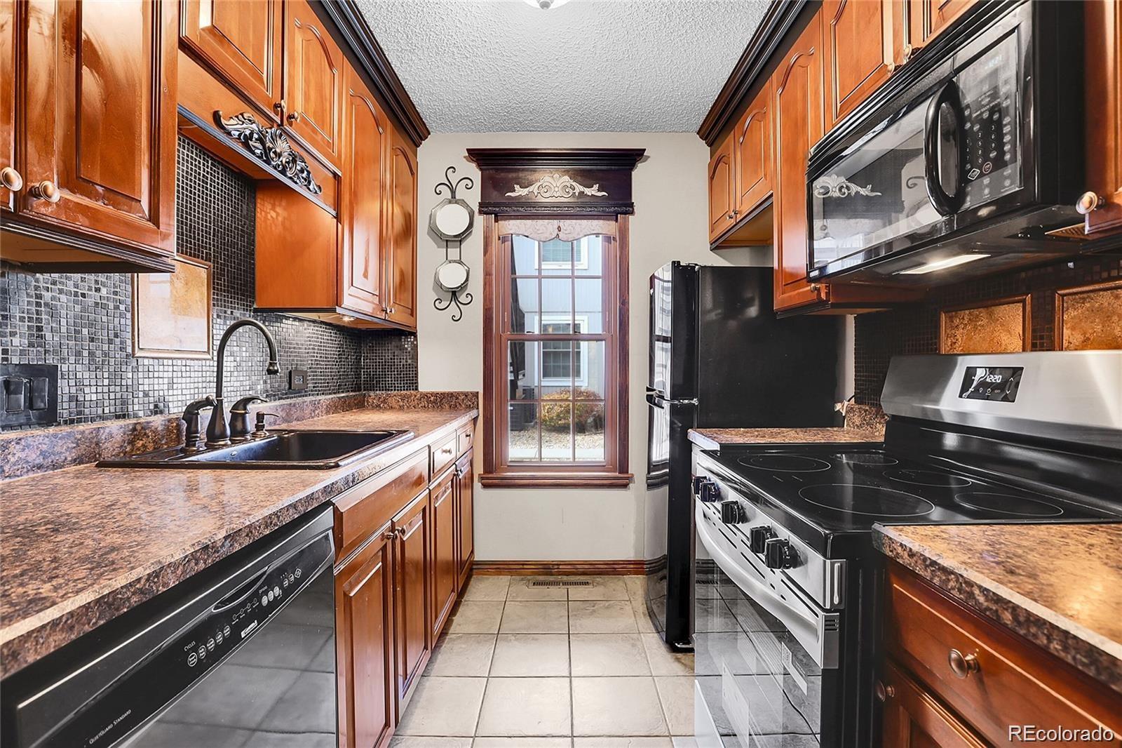 MLS Image #11 for 2301 e fremont avenue,centennial, Colorado
