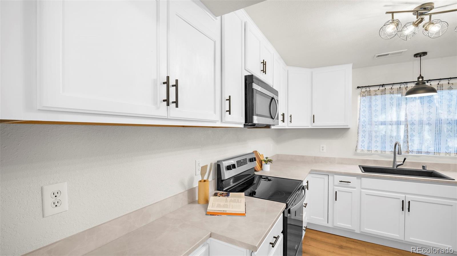 MLS Image #15 for 428 e st vrain ,colorado springs, Colorado