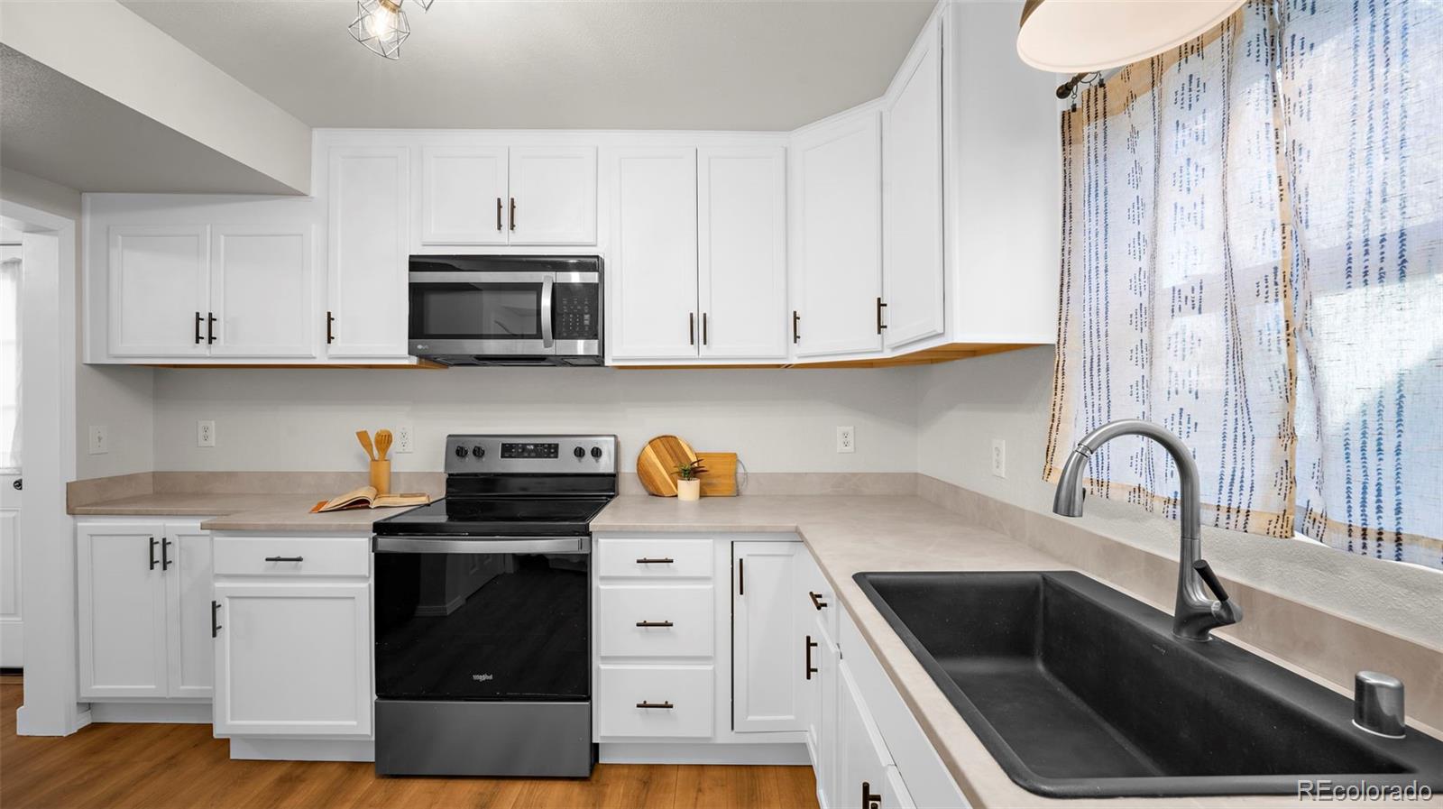 MLS Image #17 for 428 e st vrain ,colorado springs, Colorado