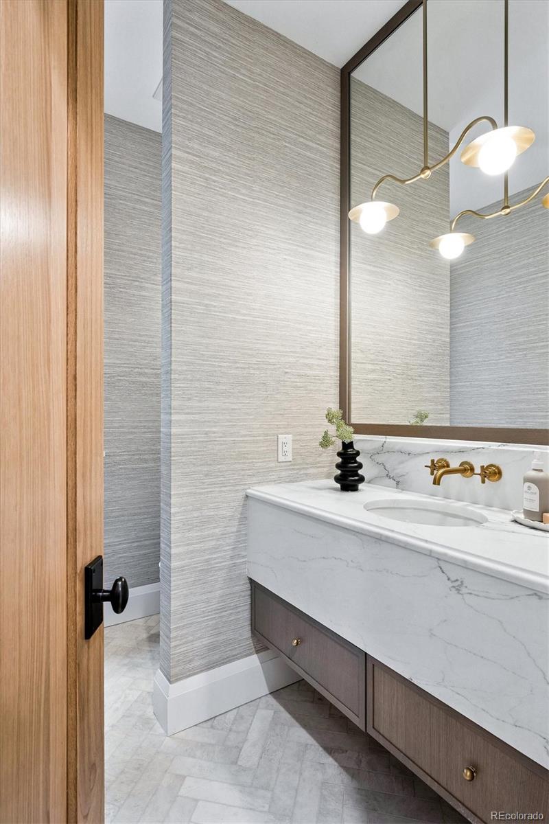 MLS Image #15 for 525 s high street,denver, Colorado