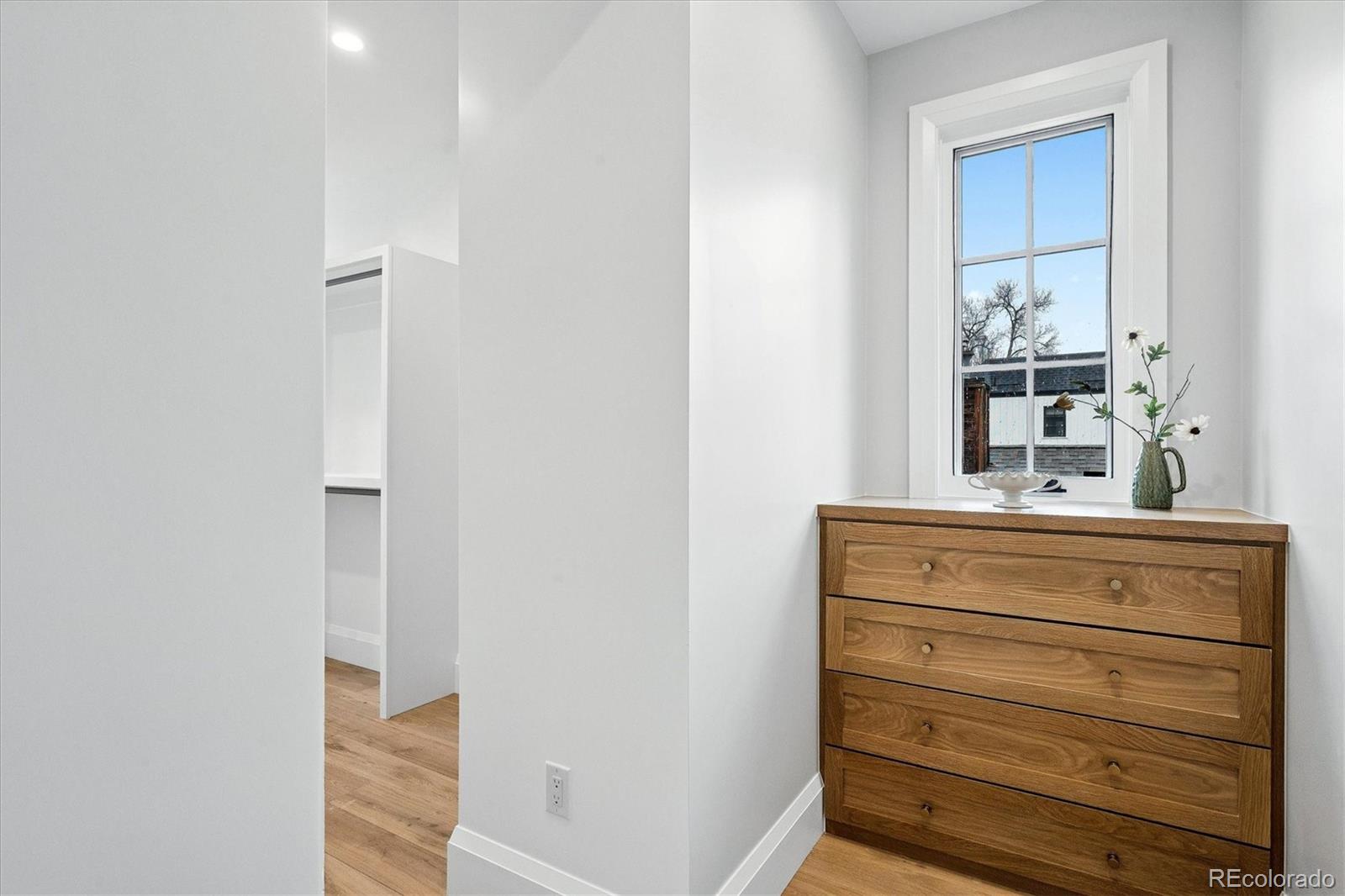 MLS Image #25 for 525 s high street,denver, Colorado