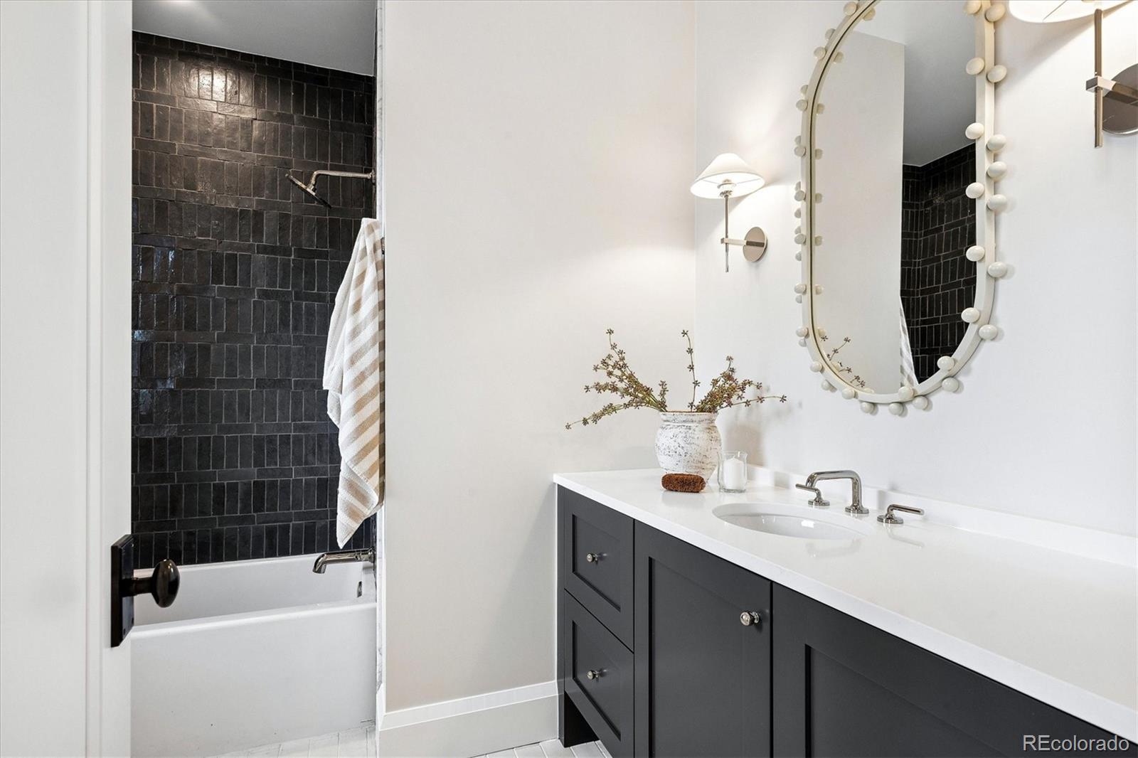 MLS Image #30 for 525 s high street,denver, Colorado