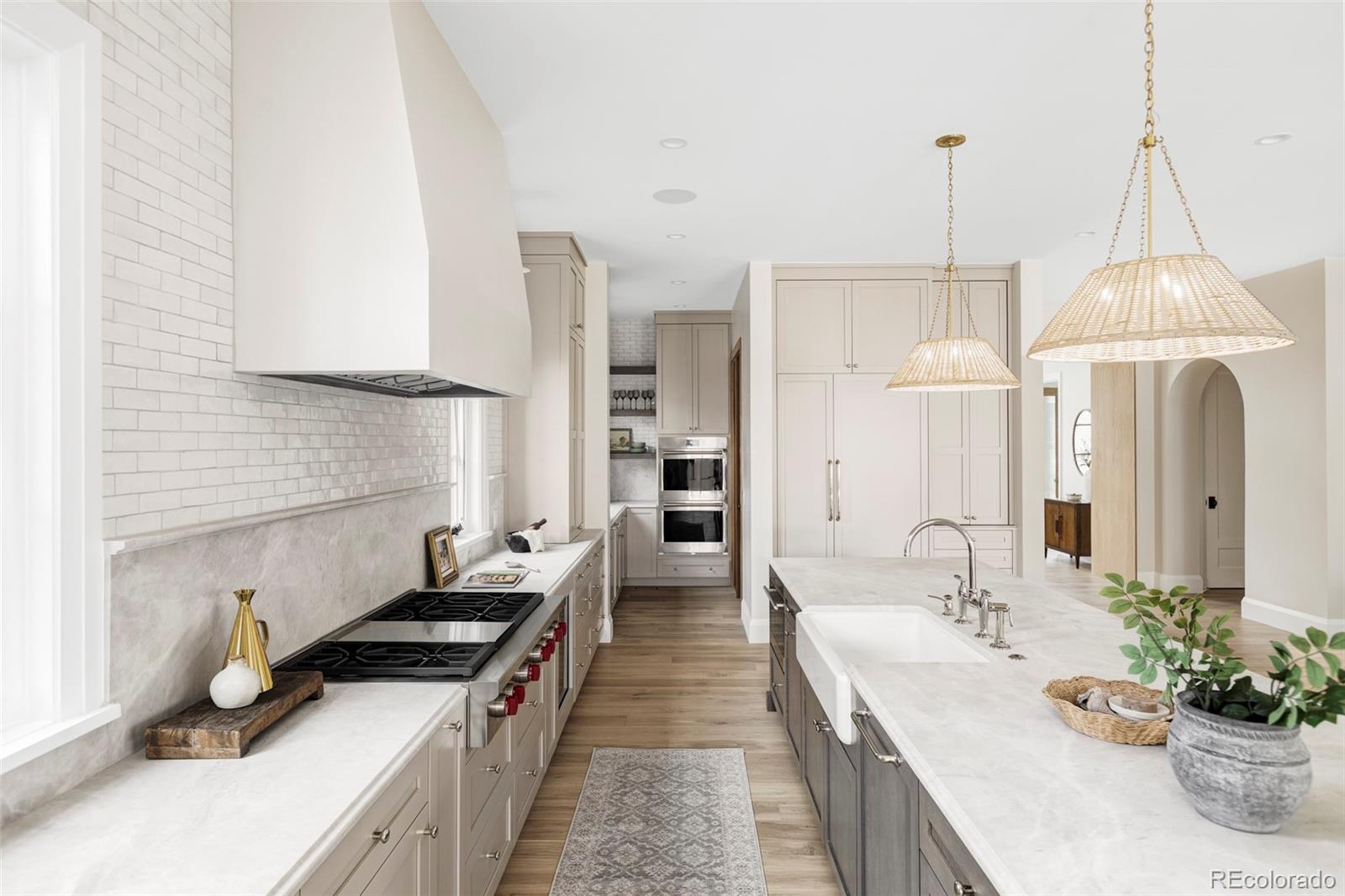 MLS Image #9 for 525 s high street,denver, Colorado