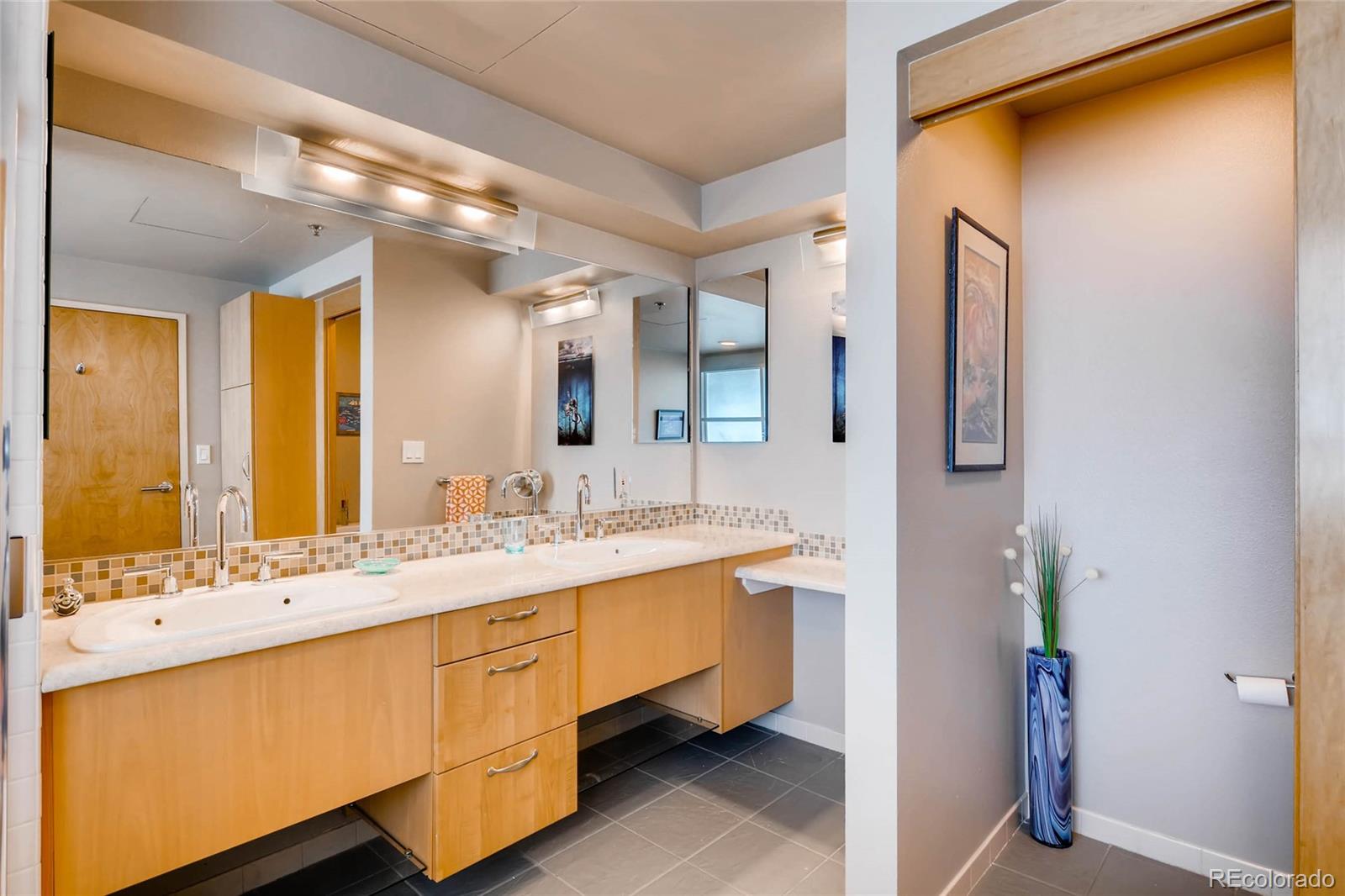 MLS Image #18 for 1401  wewatta street,denver, Colorado