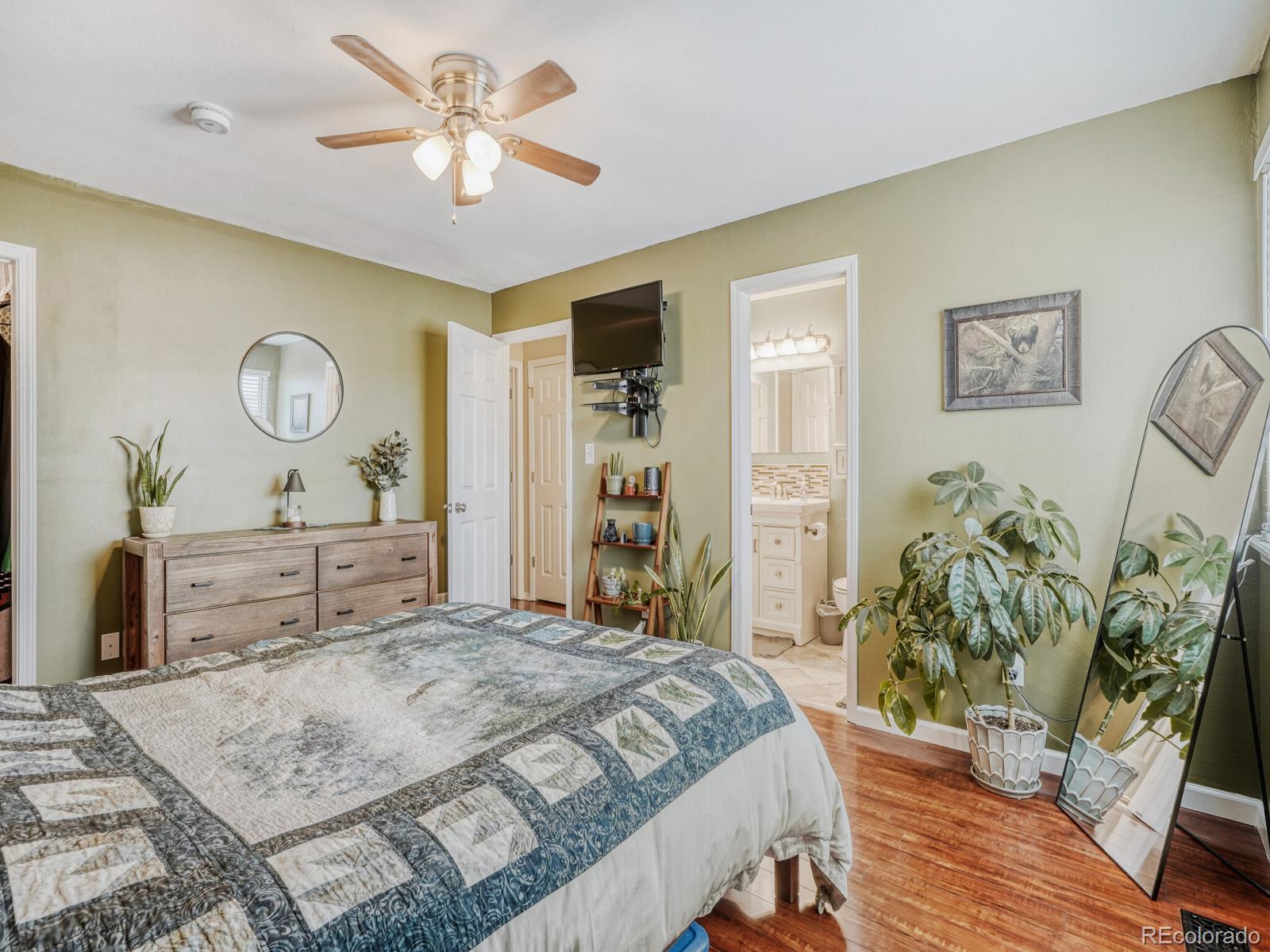 MLS Image #12 for 5856 s routt street,littleton, Colorado