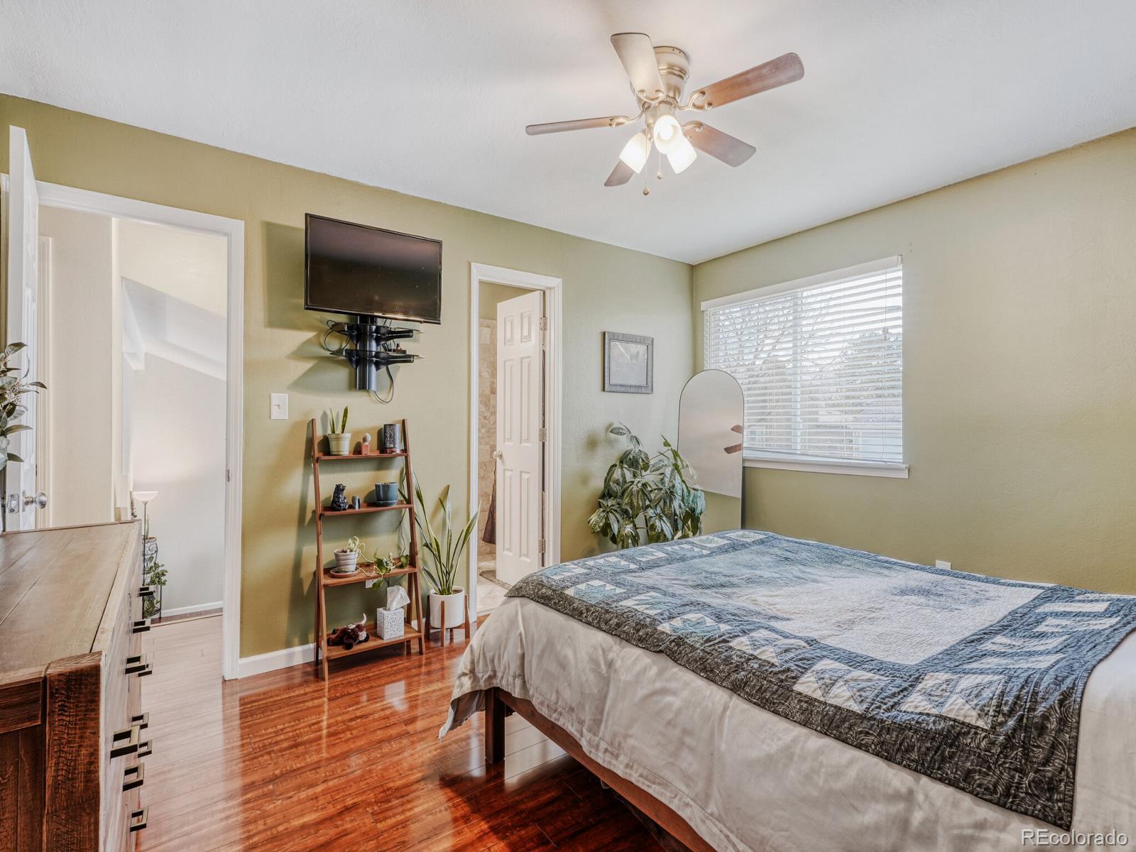 MLS Image #13 for 5856 s routt street,littleton, Colorado