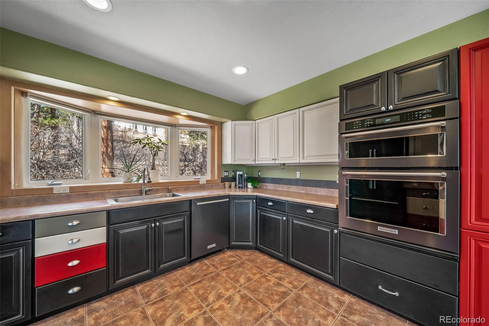 MLS Image #17 for 4047  kalamath drive,larkspur, Colorado
