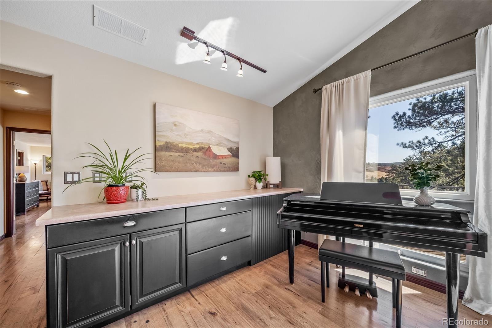 MLS Image #6 for 4047  kalamath drive,larkspur, Colorado