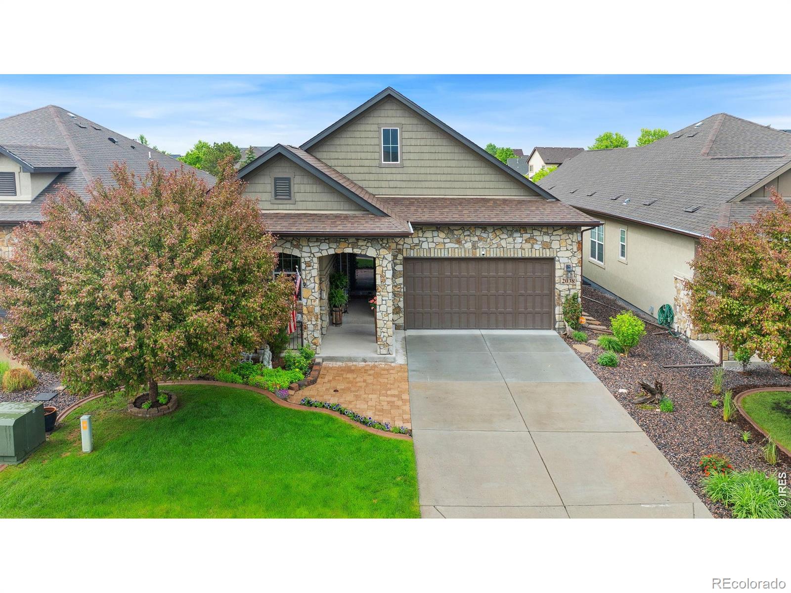 MLS Image #1 for 2038  vineyard drive,windsor, Colorado