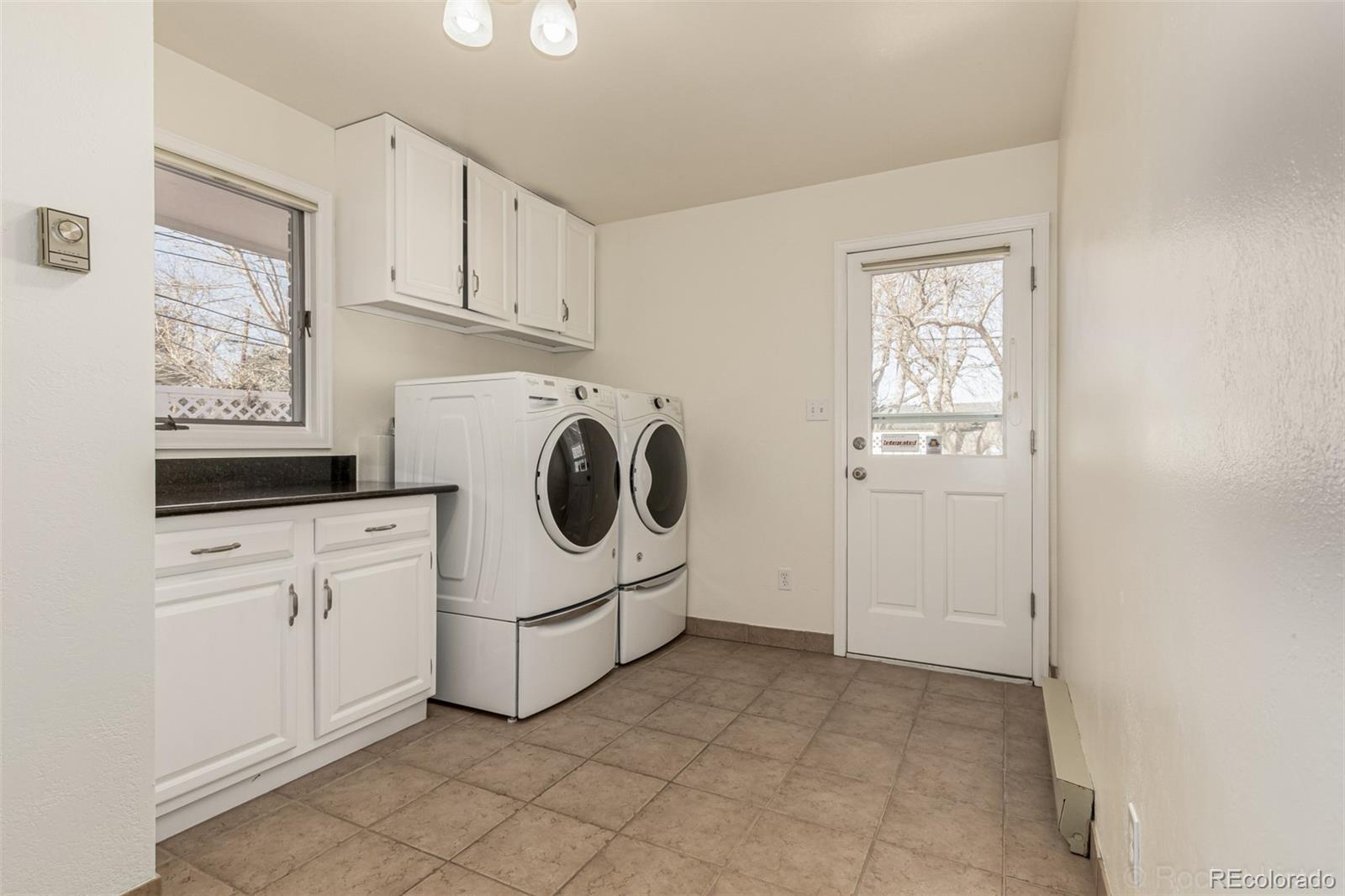 MLS Image #31 for 2424 s jasmine street,denver, Colorado