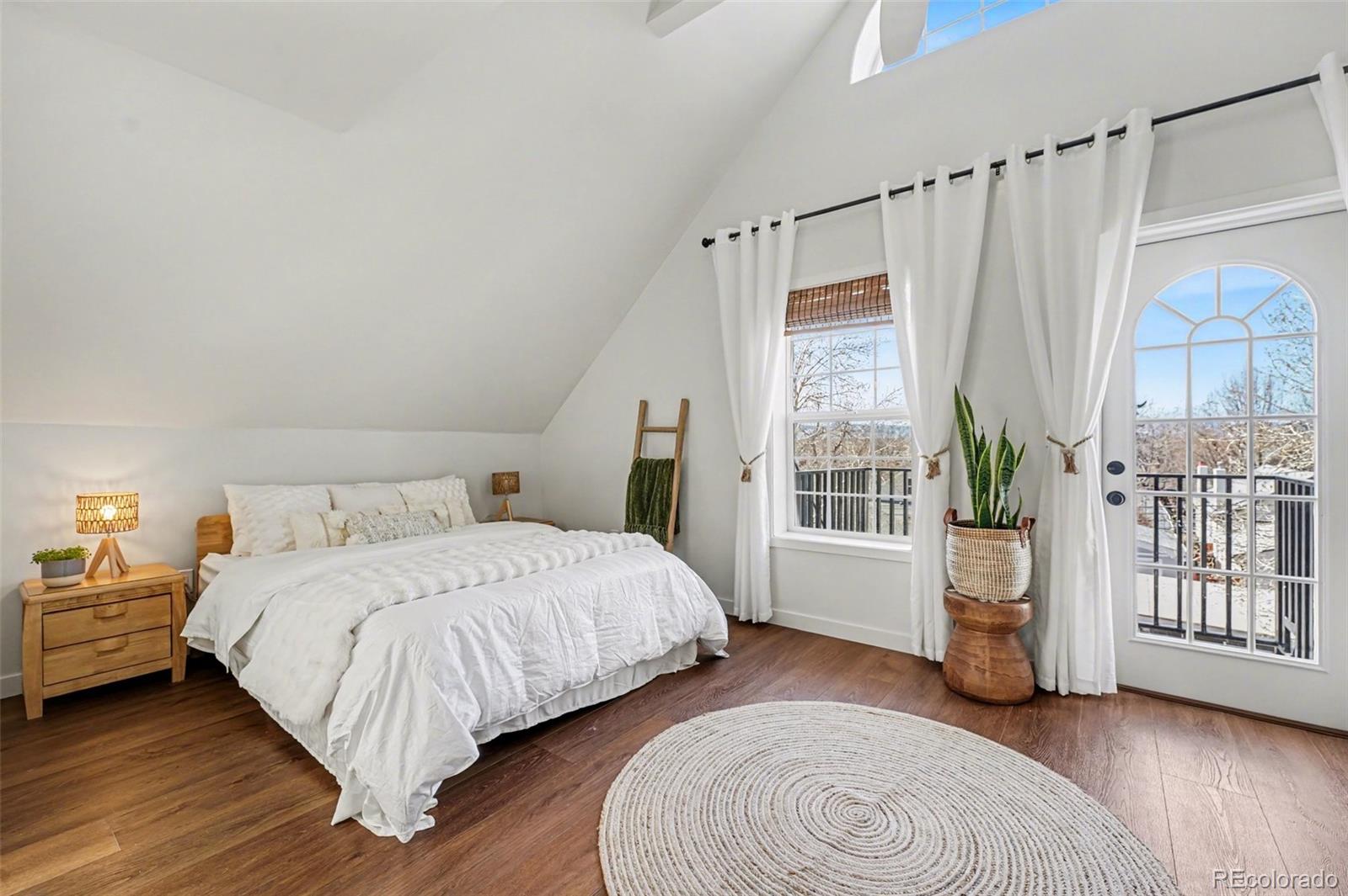 MLS Image #10 for 269 s clarkson street,denver, Colorado