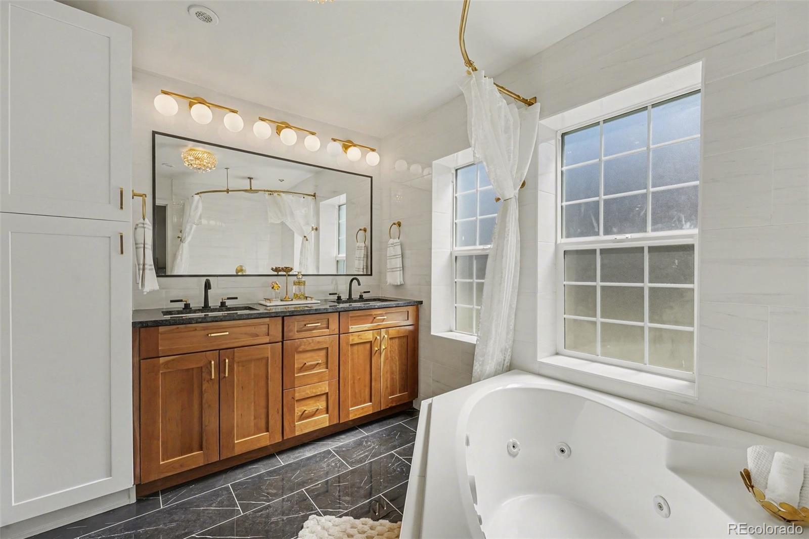 MLS Image #12 for 269 s clarkson street,denver, Colorado
