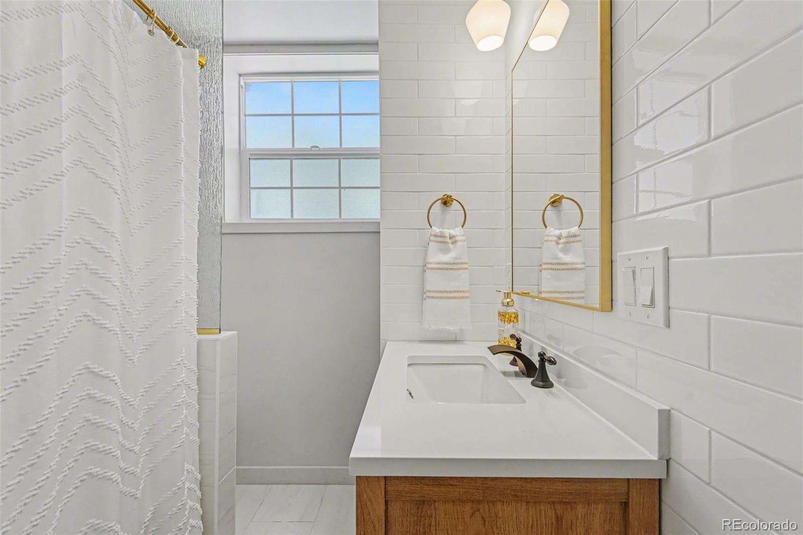 MLS Image #20 for 269 s clarkson street,denver, Colorado