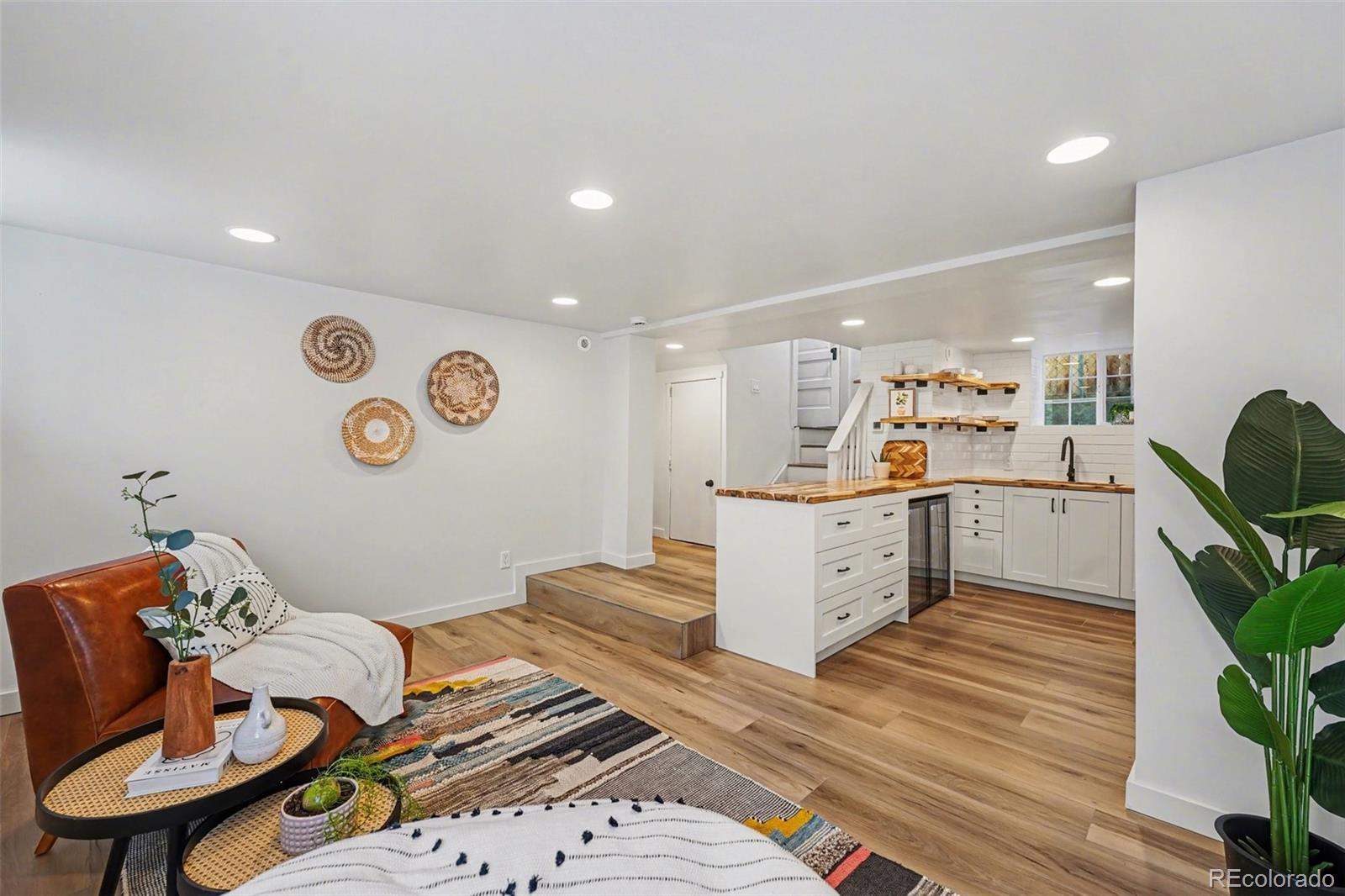 MLS Image #21 for 269 s clarkson street,denver, Colorado