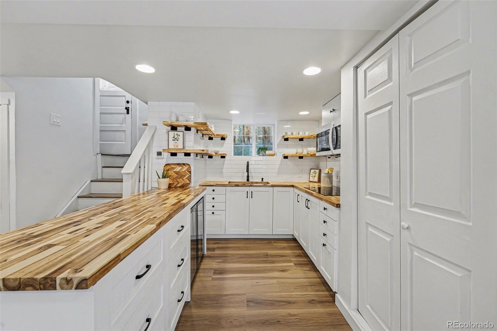 MLS Image #22 for 269 s clarkson street,denver, Colorado