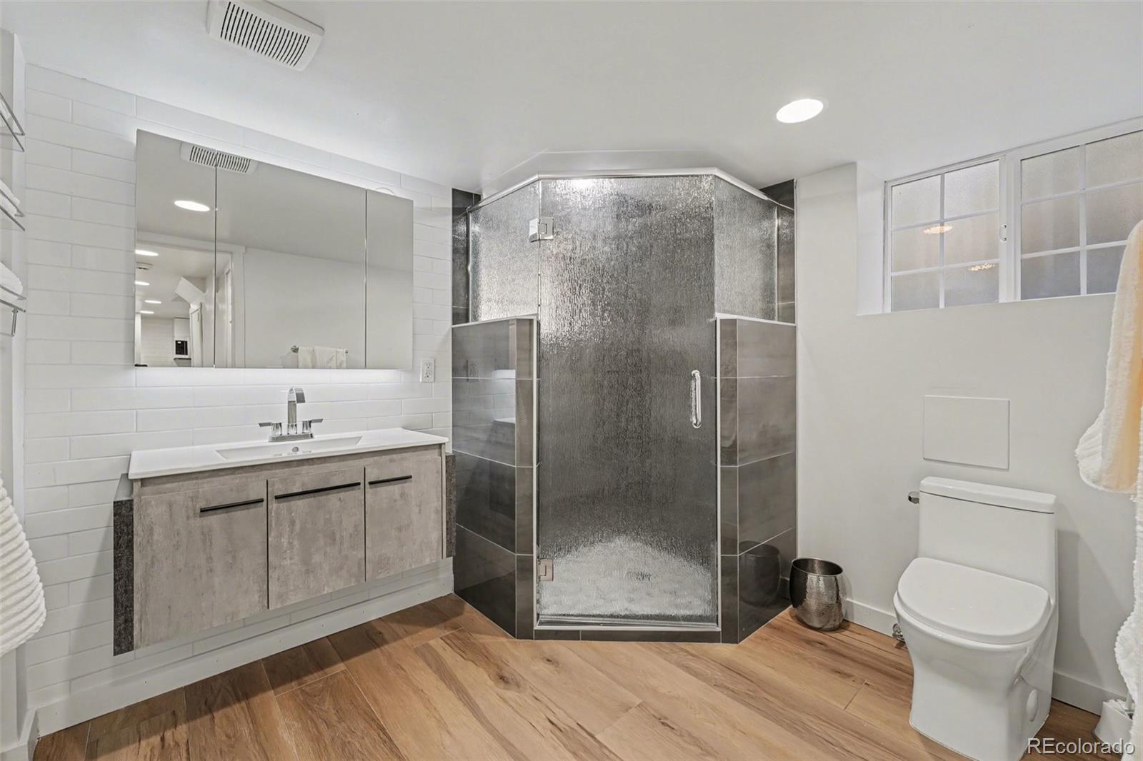 MLS Image #23 for 269 s clarkson street,denver, Colorado
