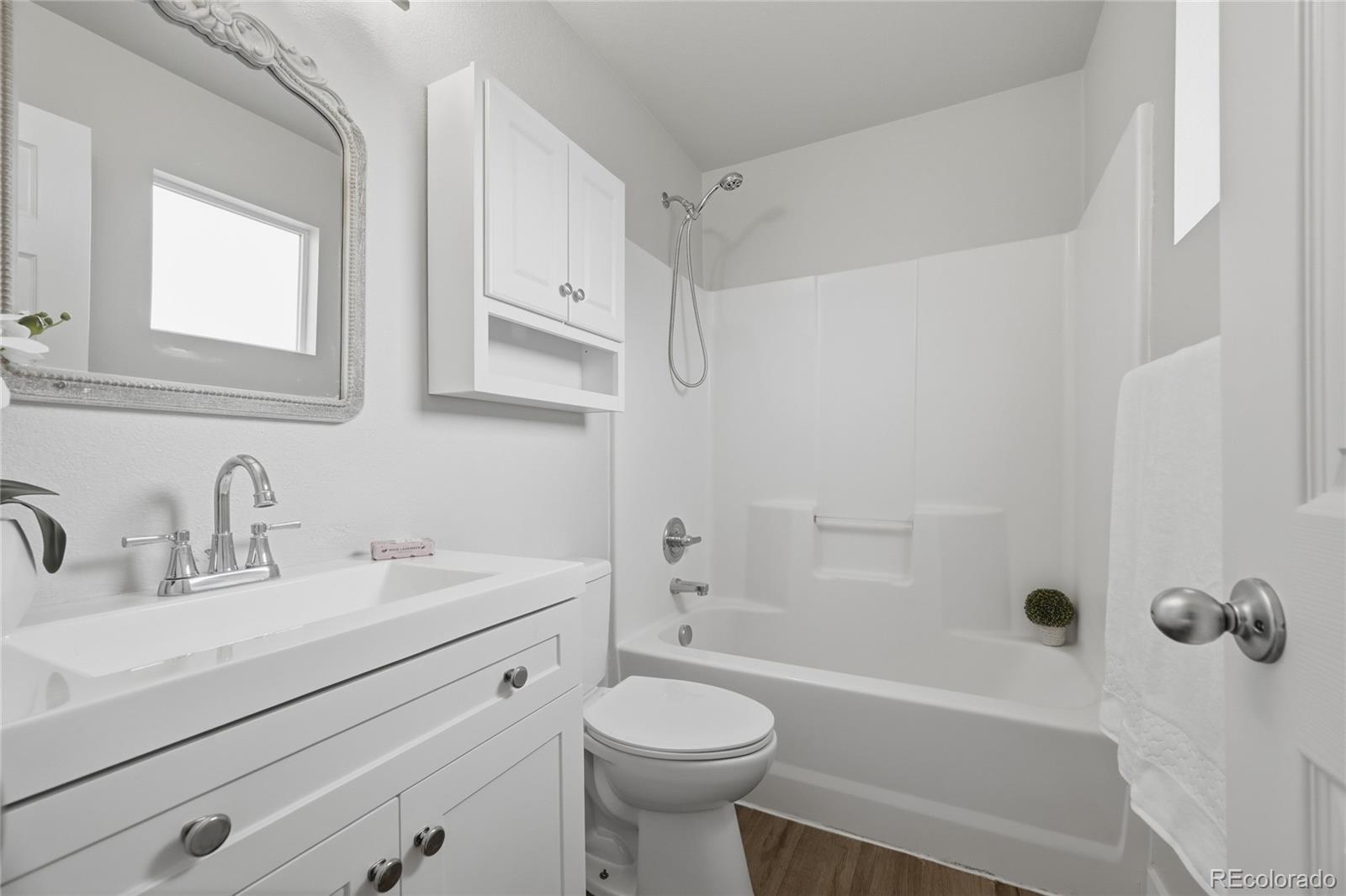 MLS Image #17 for 444  frontier lane,johnstown, Colorado