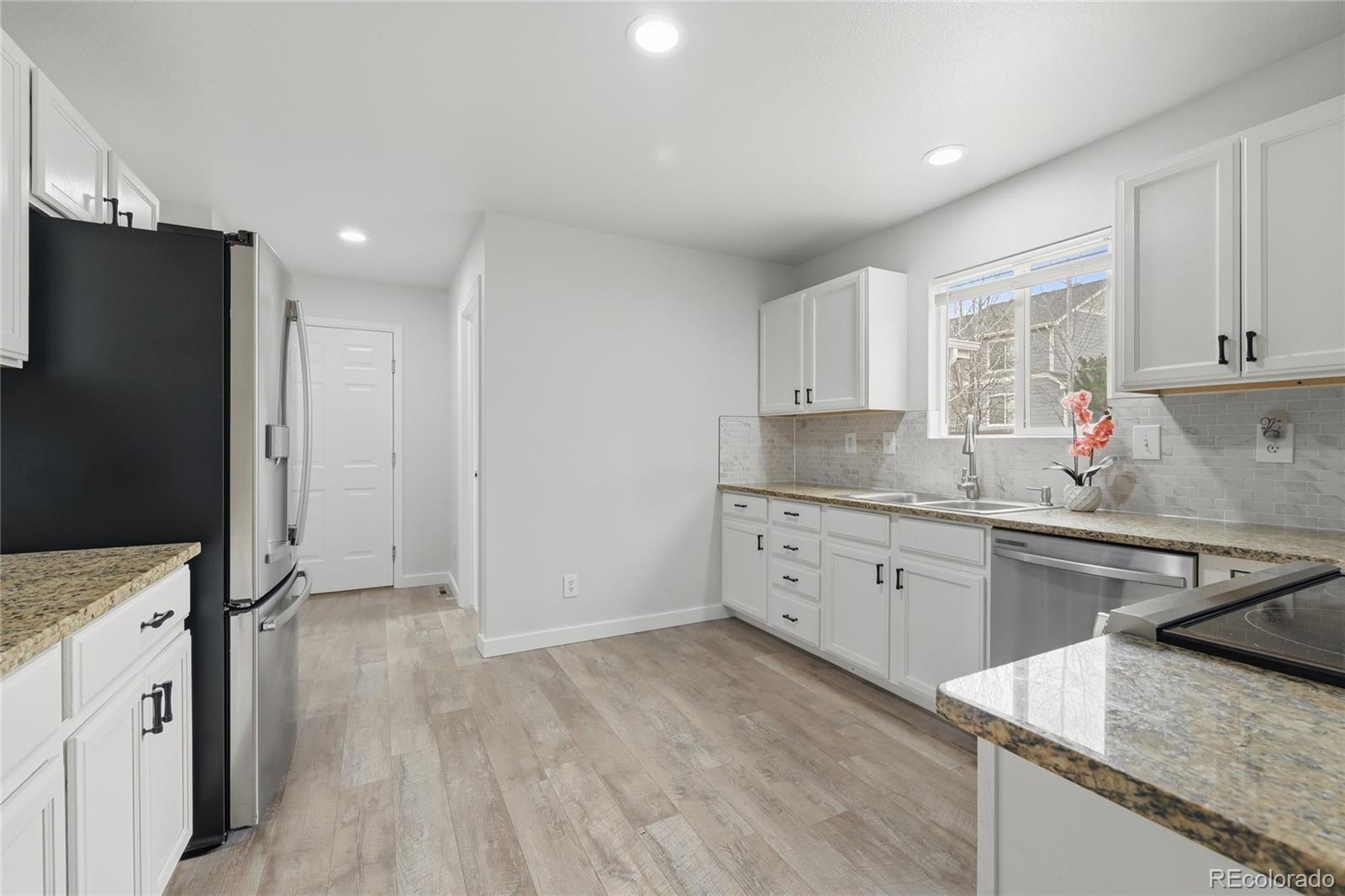 MLS Image #9 for 444  frontier lane,johnstown, Colorado
